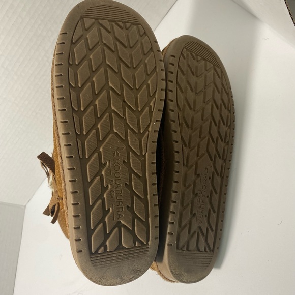 Koolaburra by UGG Victoria Short Boot Cognac Kids Size 5 - Picture 8 of 11